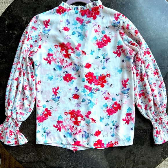 Floral Blouse - Size Small - Picture 5 of 16
